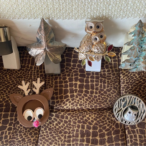 Bath and Body Works Wallflowers, vent/visor clips, 8 pieces.🌲 - Picture 3 of 6